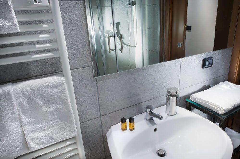 B&B Terres D'Aventure Suites Турин Экстерьер фото